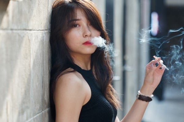 smoking affects recovery from double eyelid surgery